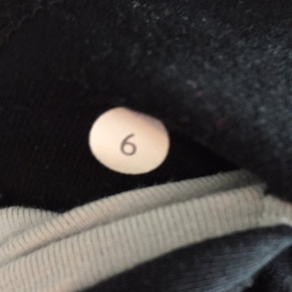 LULULEMON awareness wrap - Picture 4 of 6